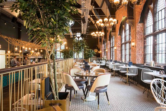 Join Pembroke Investment Managers for a lunch in Cheshire (Financial professionals only)